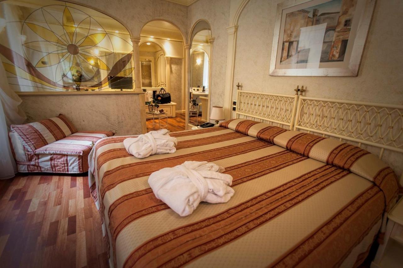 Hotel Colomba D'Oro Verona Esterno foto
