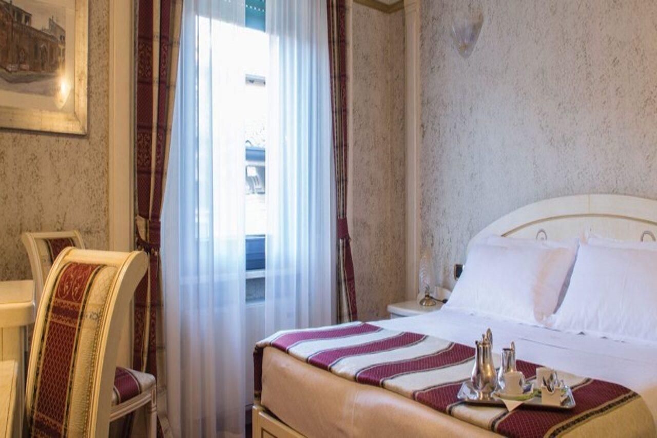 Hotel Colomba D'Oro Verona Esterno foto