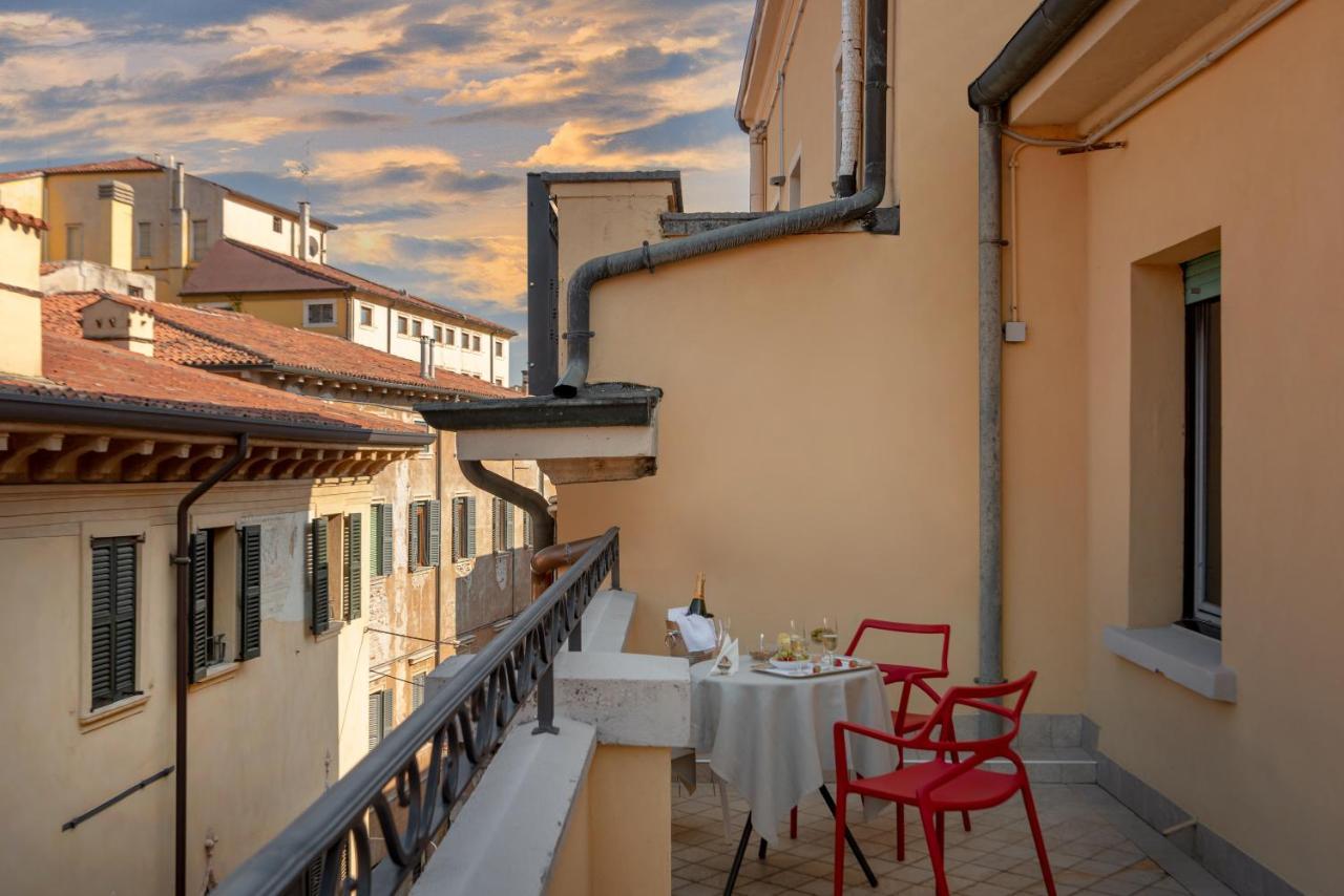 Hotel Colomba D'Oro Verona Esterno foto