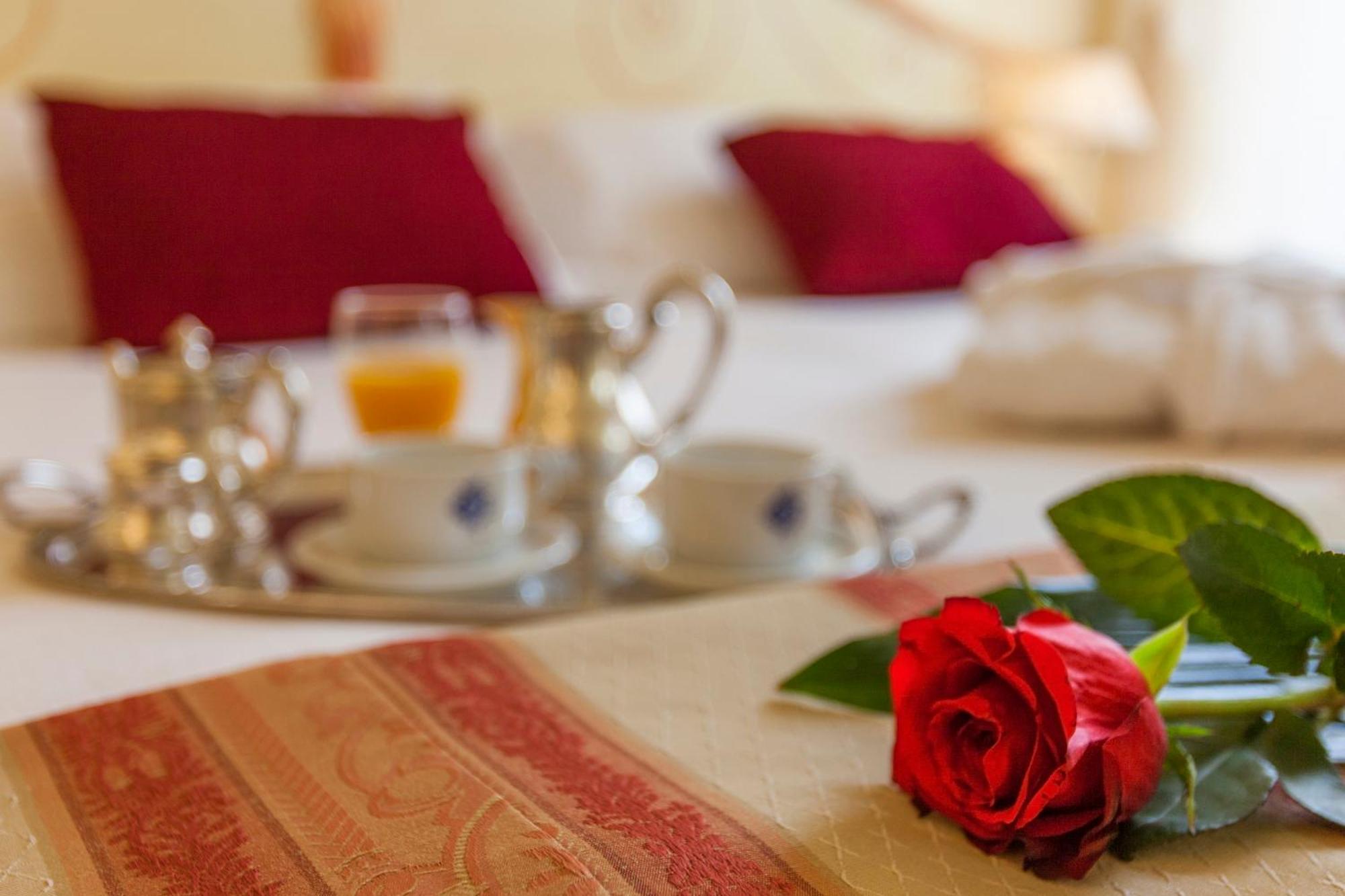 Hotel Colomba D'Oro Verona Esterno foto