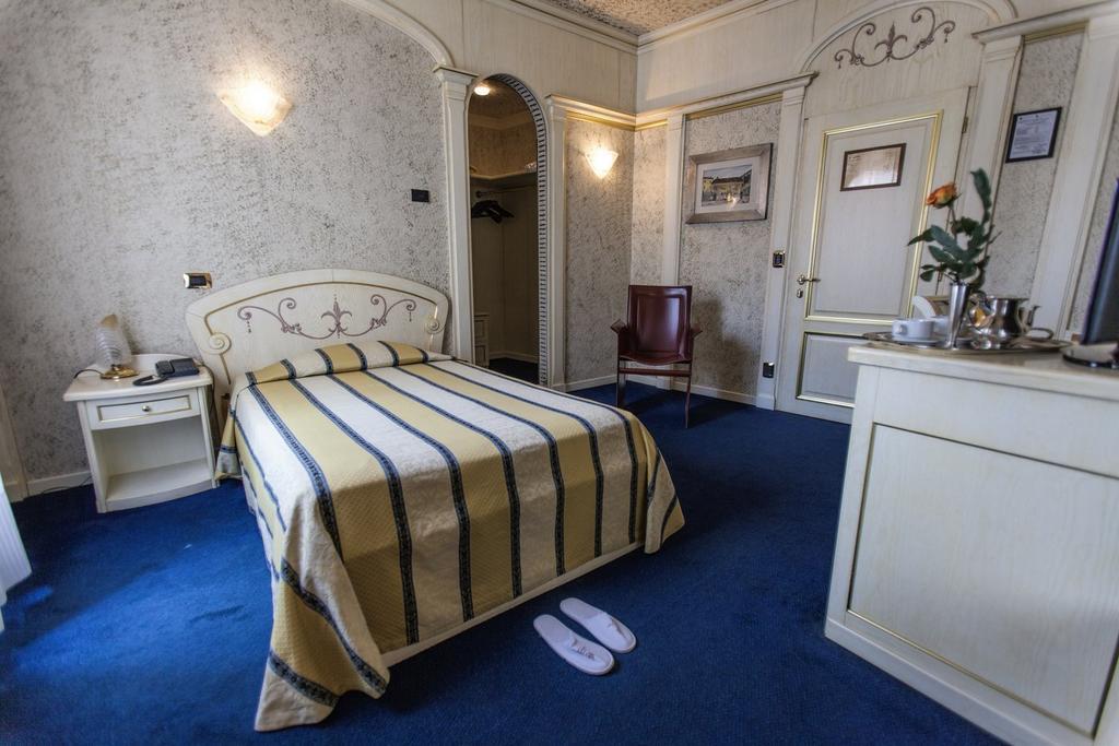 Hotel Colomba D'Oro Verona Esterno foto